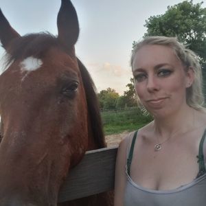 Meet your Posher, Lynn